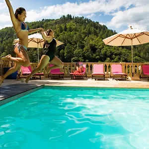 3* Frühstückspension Aimee Luxury With Heated Pool